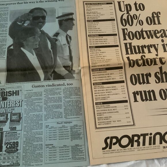 TORONTO BLUE JAYS WORLD SERIES WIN 1992 GLOBE & MAIL NEWSPAPER - Picture 2 of 3